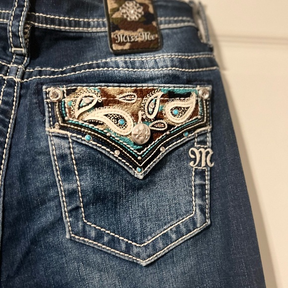 Miss Me Jeans - Picture 2 of 5